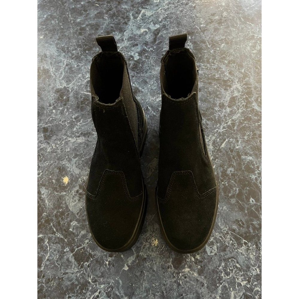 Puma Mayze Chelsea Suede Black Women's Size 6.5